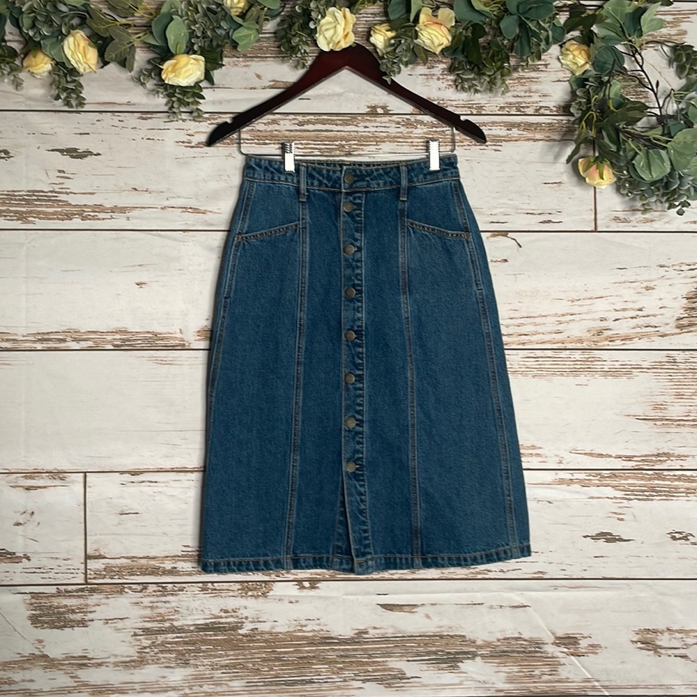 Women's Old Navy Size 2 Button Up Midi Denim Skirt - Picture 1 of 3
